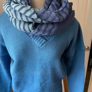 NWT Ann Taylor Cropped V-neck Large sweater